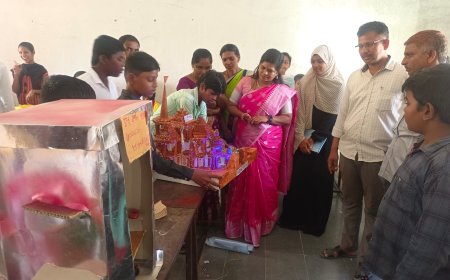 సైన్స్ ఫెర్ లో పాల్గొన్న గట్టు మండల జడ్పిటిసి శ్రీమతి బాసు శ్యామల హనుమంతు