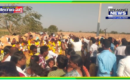 జ్యోతిర్ముడితో శ్రీశైలం కి బయలుదేరిన శివస్వాములు...!