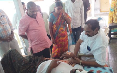 ఇసుక దాడిలో గాయపడిన మల్లారెడ్డి ని పరామర్శించిన రాంరెడ్డి దామోదర్ రెడ్డి