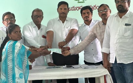 ప్రమాద బాధితులకు ఆర్ధిక సహాయం అందాజేత