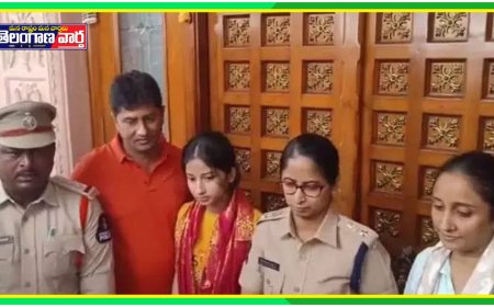 దుండగులపై పోరాడిన వీరోచిత మహిళలకు డీసీపీ హరిణీ సత్కారం