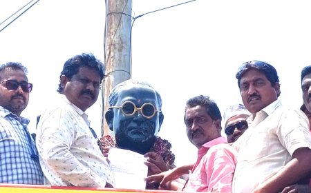 మీడియా రంగాన్ని నిర్వీర్యం చేస్తున్న కేంద్ర ప్రభుత్వం