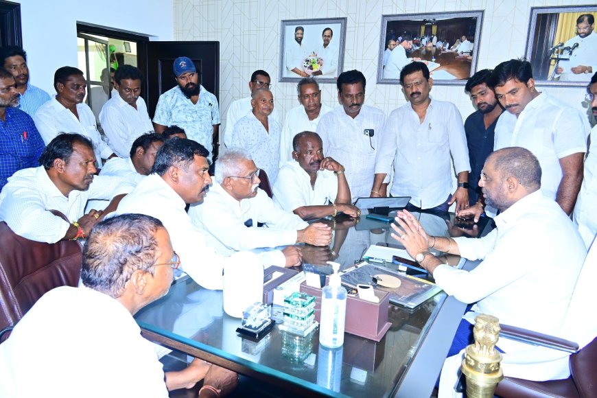 డోర్నకల్ గద్వాల రైల్వే లైన్ అలైన్ మెంట్ మార్చండి