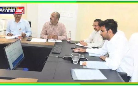 మొదటి దశ ఈవీఎం, వీవీ ప్యాడ్ యంత్రాల ర్యాండమైజేషన్ ప్రక్రియ పూర్తి:జిల్లా కలెక్టర్ బి.ఎం. సంతోష్