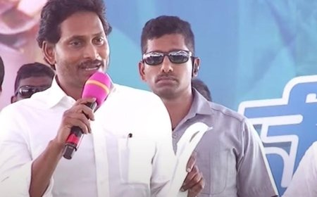 అధికారంలోకి రాగానే ‘వాలంటీర్ ’ వ్యవస్థపై తొలి సంతకం: సీఎం జగన్