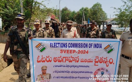 ఓటర్ అవగాహన పోలీస్ సిబ్బంది ర్యాలీ