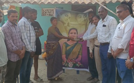 ఆర్థిక సహాయం అందించిన అధ్యాపక బృందం