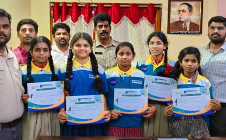 విద్యార్థుల సృజనాత్మక వెలికితీయాలి - డిఎస్పీ రవి