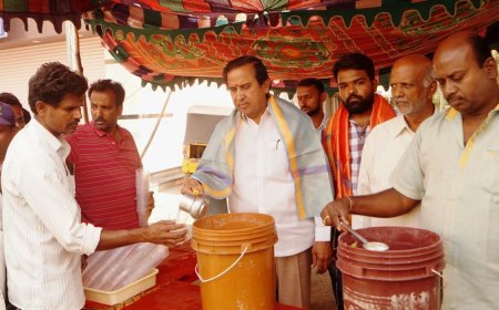 కర్నాటి రంగయ్య జ్ఞాపకార్థంగా మజ్జిగ పంపిణీ కార్యక్రమం..