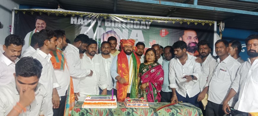 జనం మెచ్చిన నాయకులు