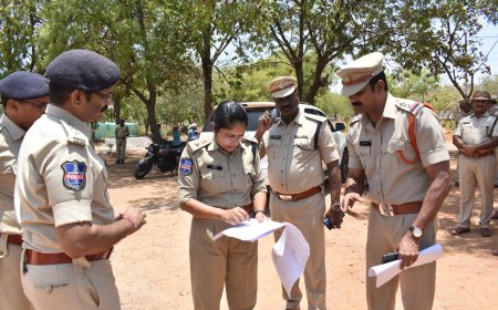 సభాస్థలి హెలిపాడ్ ప్రదేశాలను పరిశీలించిన. 