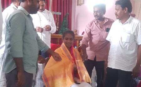 పదవ తరగతిలో రాష్ట్రస్థాయిలో ర్యాంకు సంపాదించిన కారపాటి భవ్యకి ఘనంగా సన్మానం