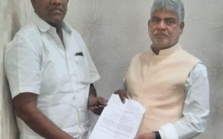 తెలంగాణ  అసెంబ్లీ స్పీకర్ ను కలిసిన