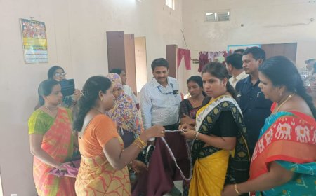  పాఠశాలల పునః ప్రారంభం నాటికి విద్యార్థులకు ఏకరూప దుస్తులు అందించాలి :