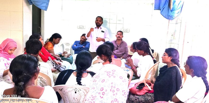 హజ్ యాత్రకు వెళ్లే వారికి పోలియో మరియు meningitis వ్యాధి రాకుండా నిరోధిక టీకాలు వేసిన.