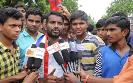 ప్రైవేట్ విద్యాసంస్థల్లో పుస్తకాల అమ్మకాన్ని నిషేధించాలి...... పచ్చిపాల రామకృష్ణ