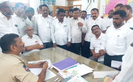 గద్వాల న్యాయవాదుల విధుల బహిష్కరణ