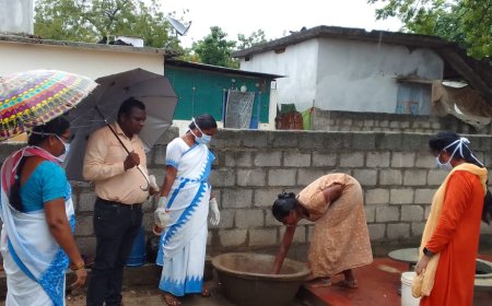 తాడ్వాయి గ్రామంలో ఇంచుట సర్వే చేస్తున్న వైద్య ఆరోగ్య సిబ్బంది