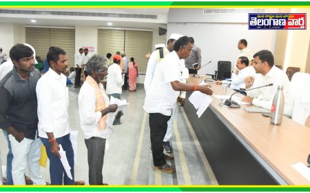 ప్రజావాణికి 65 ఫిర్యాదులు 