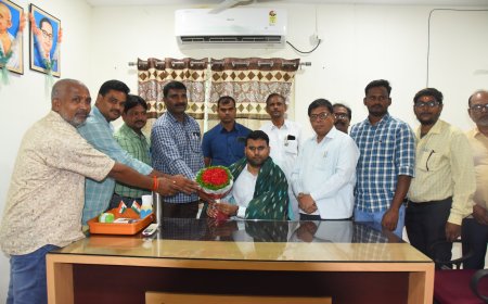 జిల్లా పరిషత్ ప్రత్యేక అధికారిగా బాధ్యతలు స్వీకరించిన జిల్లా కలెక్టర్ బి.యం. సంతోష్