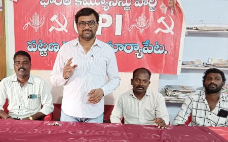 తక్షణమే కొత్త రేషన్ కార్డులు మంజూరు చేయాలి....