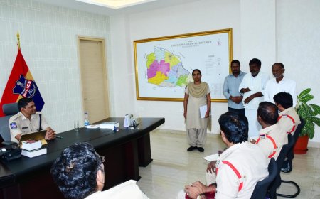 పోలీస్ స్టేషన్ కు వచ్చే ప్రతి పిర్యాదు పై వెంటనే చర్యలు చేపట్టాలి -జిల్లా ఎస్పీ టి. శ్రీనివాస రావు