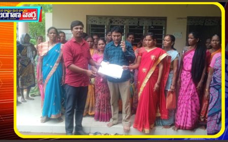 పోడు సాగు భూములకు పట్టాలి ఇవ్వాలని