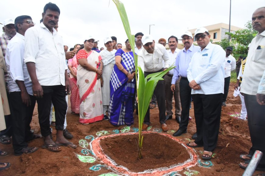 కేటాయించిన వన మహోత్సవ లక్ష్యాలను వంద శాంతం సాధించాలి:జిల్లా కలెక్టర్    