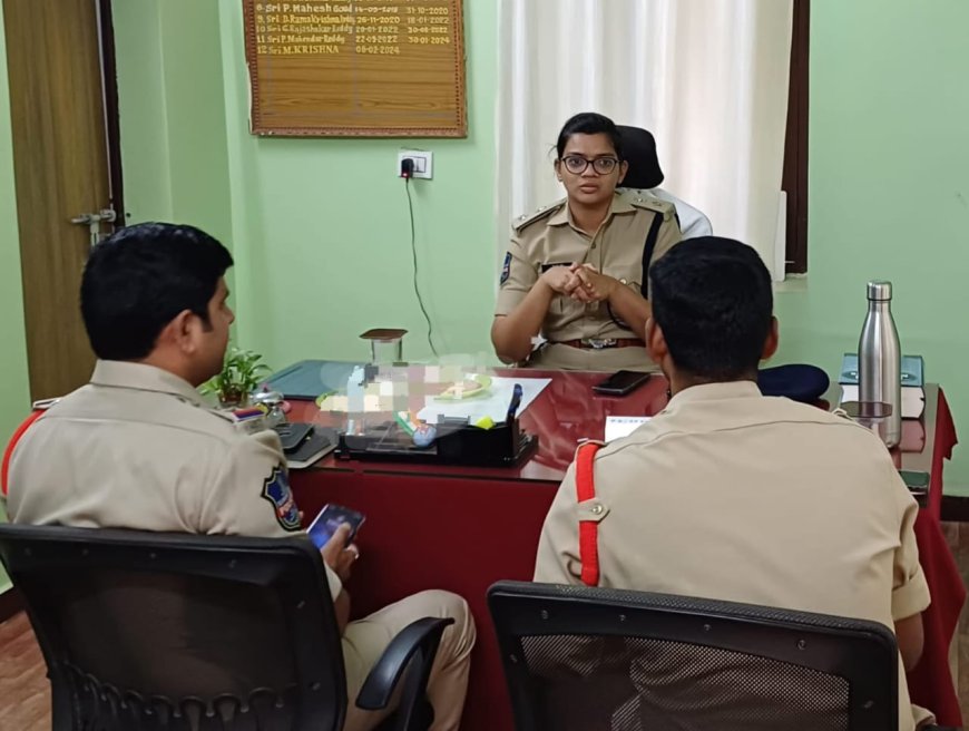 పోలీస్ స్టేషన్ కు వచ్చే బాధితులను న్యాయం చేయాలి