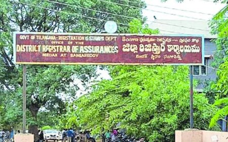 బదిలీ పై వెళ్లిన ఓ సబ్ రిజిస్ట్రార్ నిర్వాకం