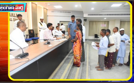 ప్రజావాణికి వచ్చిన ఫిర్యాదులను సత్వరమే పరిష్కరించాలి:జిల్లా కలెక్టర్ బి.ఎం.సంతోష్.