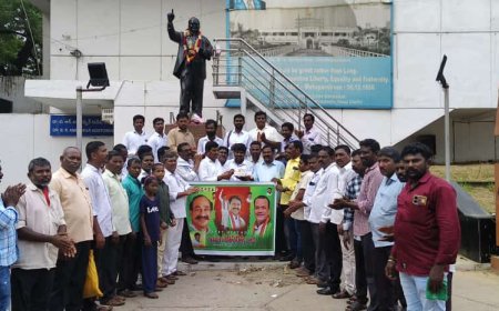 డిల్లీలో భాస్కర్ బర్త్ డే వేడుకలు