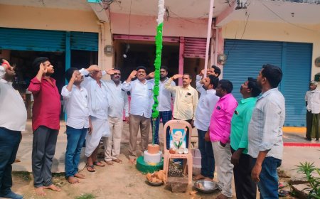 బిఆర్ఎస్ పార్టీ కార్యాలయంలో  స్వతంత్ర దినోత్సవ వేడుకలు