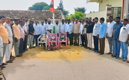 అడ్డగూడూరులో బిఆర్ఎస్ పార్టీ కార్యాలయంలో జాతీయ జెండా ఆవిష్కరణ