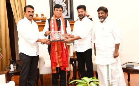 * అయిన ముకేంద్ర క్రీడా, యువ‌జ‌న వ్య‌వ‌హారాల శాఖ మంత్రి మ‌న్‌సుఖ్ ఎల్