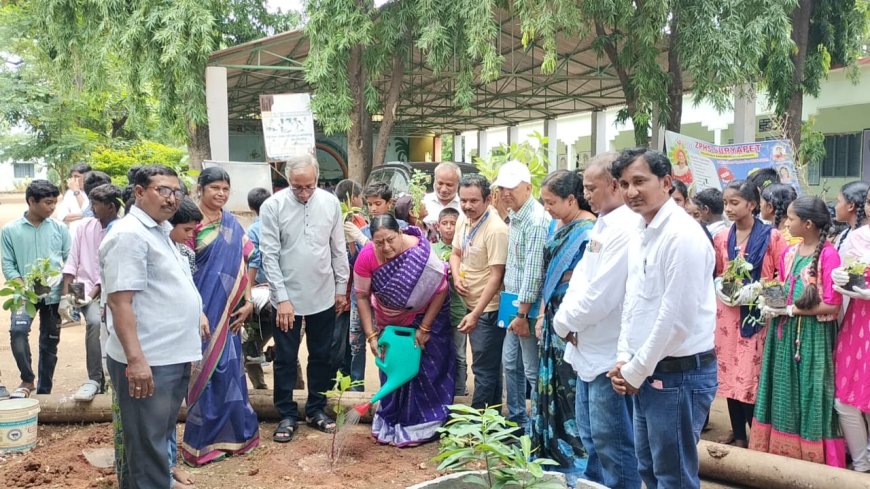 విద్యతోపాటు పర్యావరణం గురించి అవగాహన కల్పించడం అభినందనయం