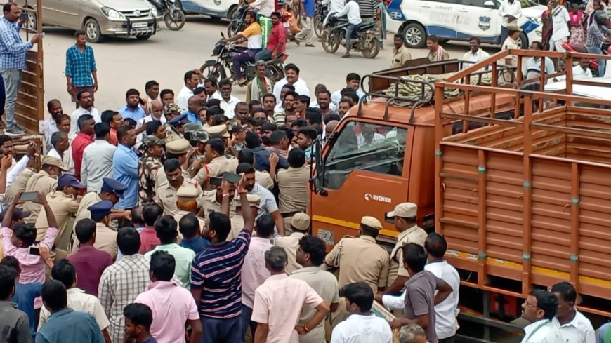 బి ఆర్ ఎస్ వర్సెస్ కాంగ్రెస్ తిరుమలగిరి చౌరస్తాలో ఘర్షణ