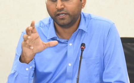 పర్యావరణ రక్షణ కోసం మట్టి గణేష్ విగ్రహాలను వినుయోగించుకోవాలి:జిల్లా కలెక్టర్