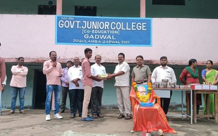 జూనియర్ కళాశాల లో ఘనంగా కాళోజీ జయంతి వేడుకలు