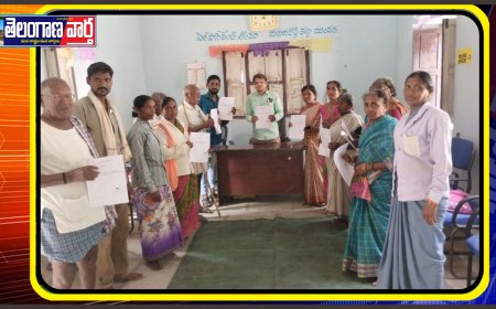 వెల్దేవి గ్రామపంచాయతీ ఆవరణంలో ఓటర్ జాబితా ప్రదర్శన!కార్యదర్శి మౌనిక రెడ్డి