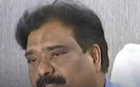 ఏపీ గనులశాఖ మాజీ డైరెక్టర్ వెంకటరగాలింపు కోసం ఏసీబీ గాలింపు..