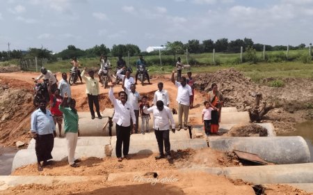 అఖిలపక్ష కమిటీ ఆధ్వర్యంలో రాస్తారోకో