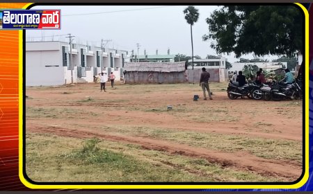 క్రీడా మైదానం లేక యువత అవస్థలు....