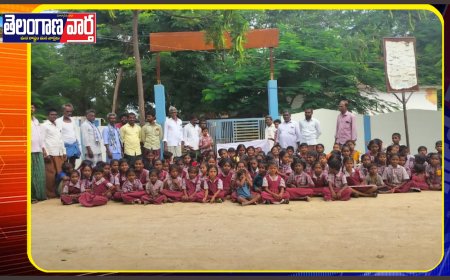 టీటీ దొడ్డి గ్రామానికి టీచర్లు కావాలంటూ విద్యార్థుల తల్లిదండ్రులు ధర్నా