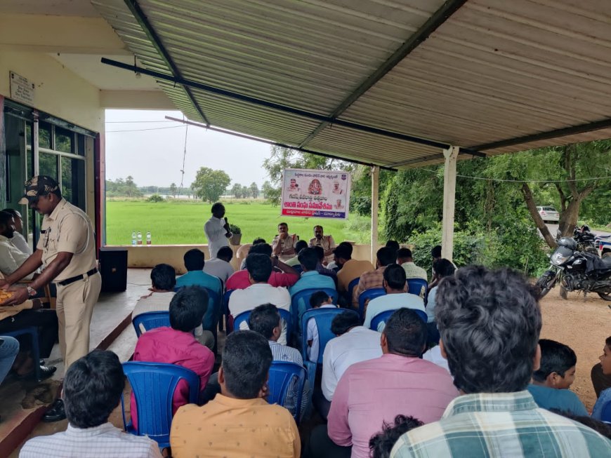 భక్తిశ్రద్ధలతో ఉత్సవాలు జరుపుకోవాలి తుంగతుర్తి సీఐ శ్రీను