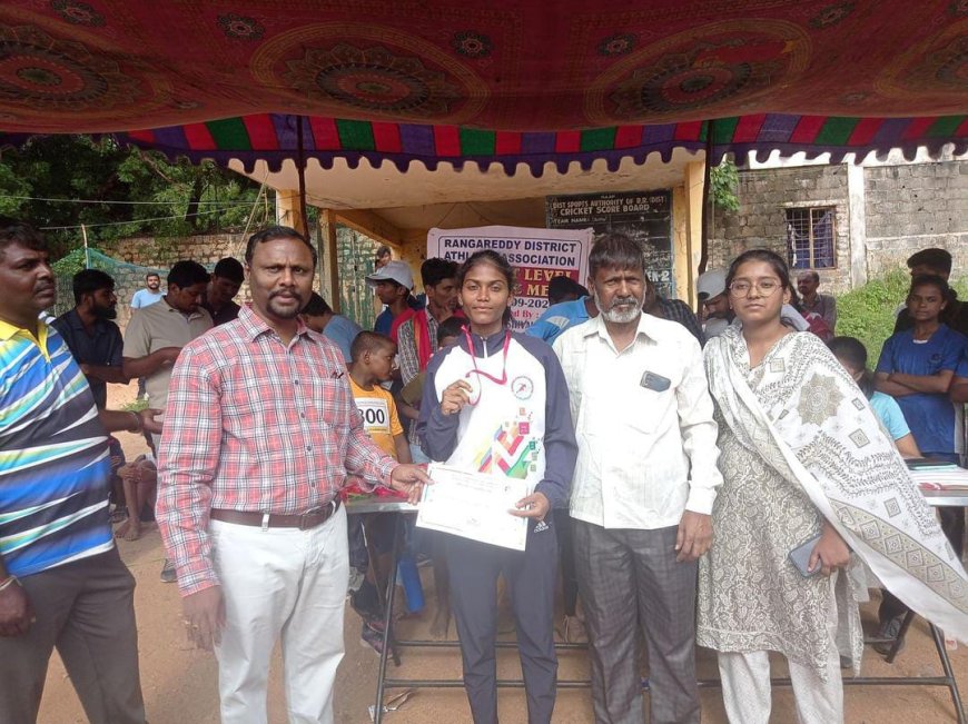 రంగారెడ్డి జిల్లా స్థాయి అథ్లెటిక్స్ లో ఆత్మకూరు ఎస్ విద్యార్థిని మేడి అనూష