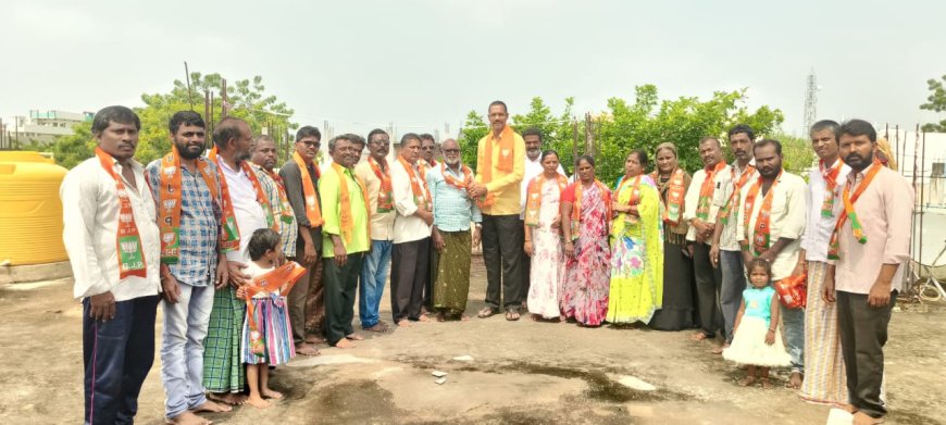 బిజెపిలో స్వచ్ఛందంగా చేరికలు