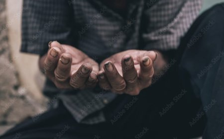 తండ్రిని పట్టించుకోని కొడుకులకు ఆర్డీఓ షాక్