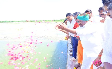 గోదావరి జిల్లాలకు పూజలు చేసిన ఎమ్మెల్యే మందుల సామెల్