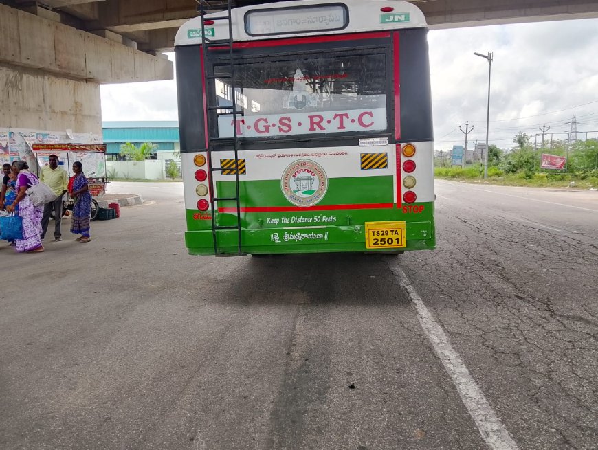 ప్రమాదాలకు నిలయంగా ఖమ్మం హైవే ఫ్లైఓవర్ 